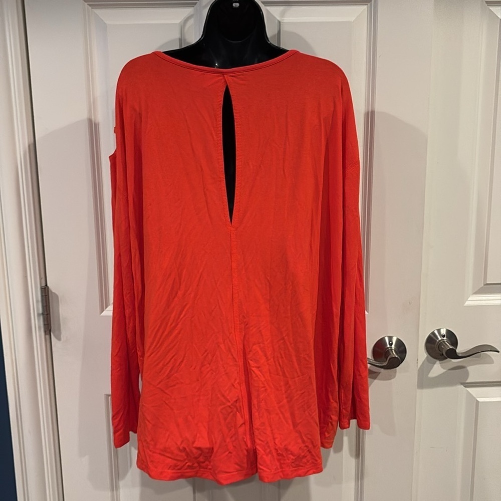 (16) 3 Zenergy by Chicos cage shoulder red top - NWT - Picture 2 of 4